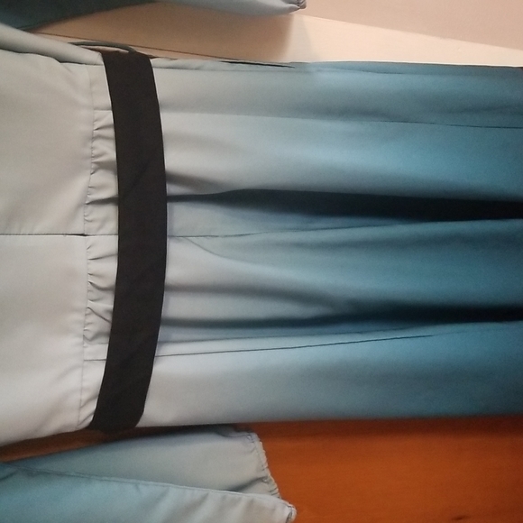 Plus Size Modest Dress - Picture 9 of 12